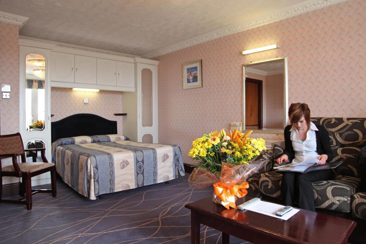 إاكسماوث The Devoncourt Resort الغرفة الصورة